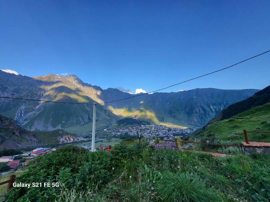 Villa Peak House Kazbegi Exterior foto
